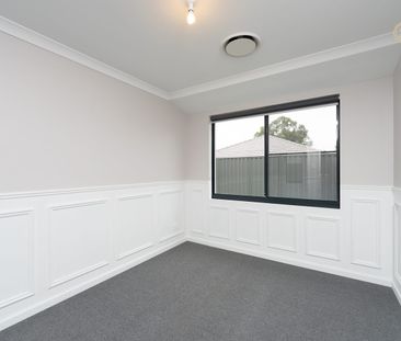 FEATURE PACKED FAMILY HOME @ $750 per week - Photo 4