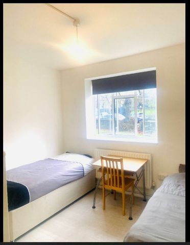 Room in a Shared Flat, Kington House Mortimer Crescent, NW6 - Photo 3