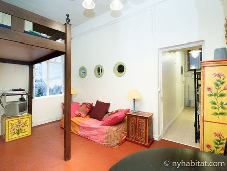 Logement à Paris, Location meublée - Photo 2