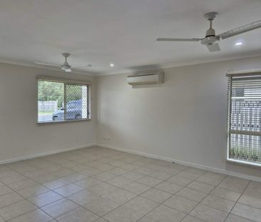 3 Bedroom Executive Family Home ! - Photo 1