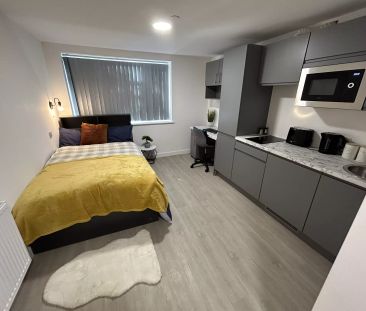 Platinum Studio - Photo 6