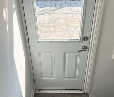 For Lease - 215 Browndale Crescent Unit# Bsmt, Richmond Hill, Ontario - Photo 2