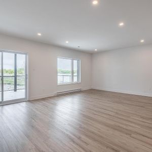 Apaprtement style condo à louer 5 1/2 Otterburn Park - Photo 2