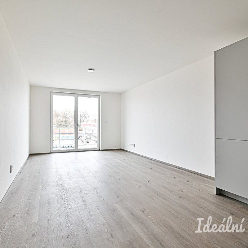 Pronájem bytu 3+kk 71 m² - Fotografie 1