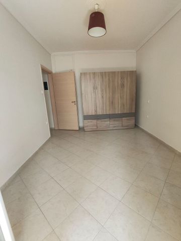 Studio/Γκαρσονιέρα για ενοικίαση Κέντρο (Χαριλάου) - Photo 3
