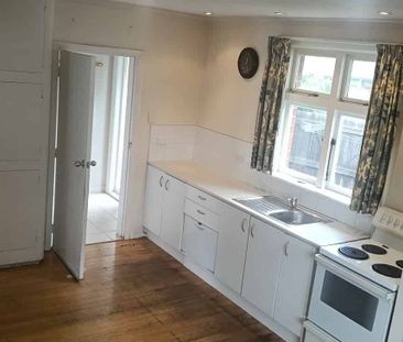 Charming 3BR Home in Riversdale! - Photo 2
