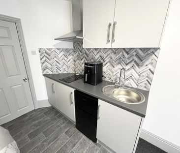 Studio to rent - Photo 4