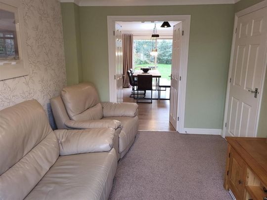 4 bedroom house to rent - Photo 1