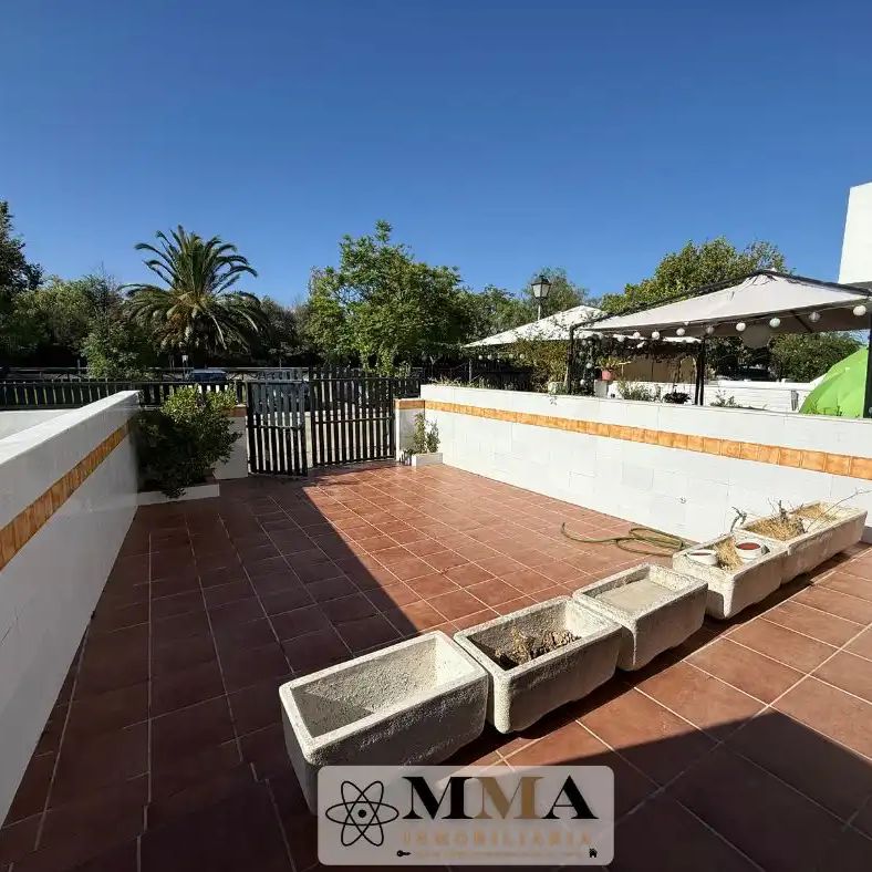 La Antilla - Photo 1