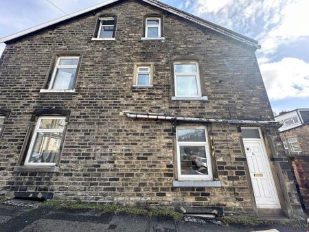 2 bedroom terraced house to rent - Photo 4
