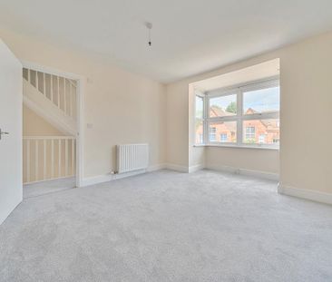 4 bedroom end of terrace house to rent - Photo 4