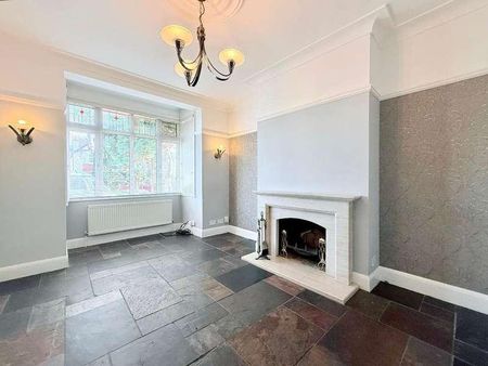 Westbourne Grove, Westcliff On Sea, Essex, SS0 - Photo 2