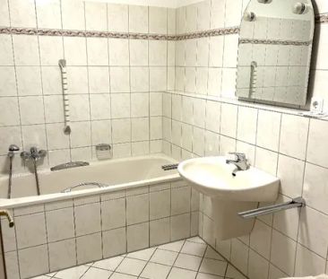 Großzügige 3-Zimmer-Wohnung mit Aufzug und 2 Balkonen in Leverkusen... - Photo 6