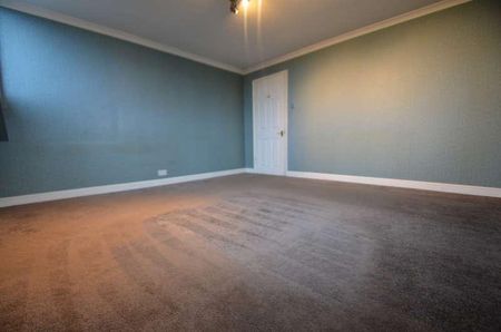 Hatton Road, Bedfont, TW14 - Photo 2