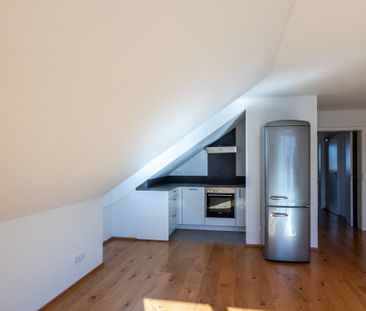 Hochwertige 2-Zimmer-Dachgeschosswohnung in Ingolstadt Nord-Ost - Photo 3