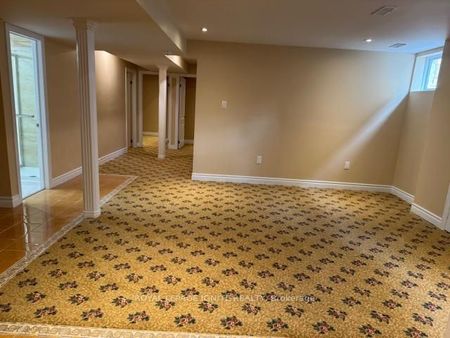 For Lease - 5 Scarboro Avenue Unit# Lower, Toronto, Ontario - Photo 5