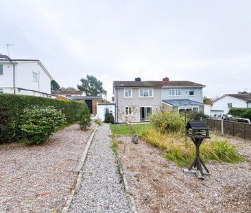 4 bedroom semi-detached house to rent - Photo 6