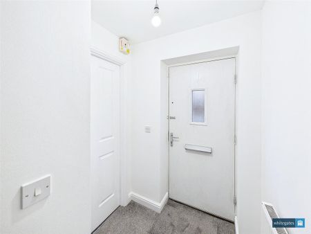 2 bedroom semi-detached house to rent - Photo 4