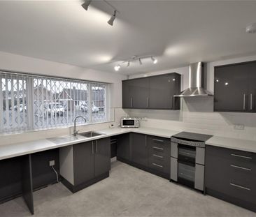 2 bedroom House To Let - Photo 5