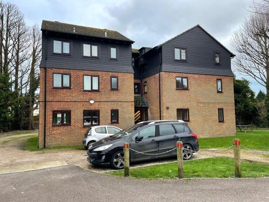 Lovell Court, Eastbourne - Two-bedroom Flat - Photo 1