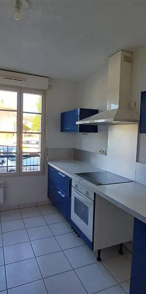 Location appartement 3 pièces - 81.13m² à L' isle-jourdain (32600) - Photo 1