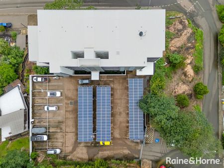 City living with a view - Photo 5