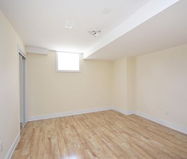 For Lease - 110 Banbridge Crescent Unit# Lower, Brampton, Ontario - Photo 6