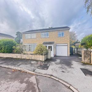 4 bedroom detached house to rent - Photo 2