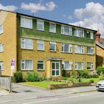 1 bedroom property to rent in Epsom - Photo 1