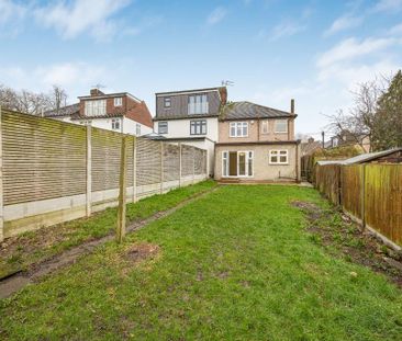 3 bedroom end of terrace house to rent - Photo 3