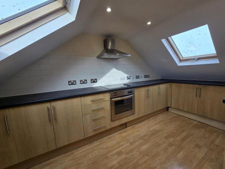 2 bedroom apartment to rent - Photo 3