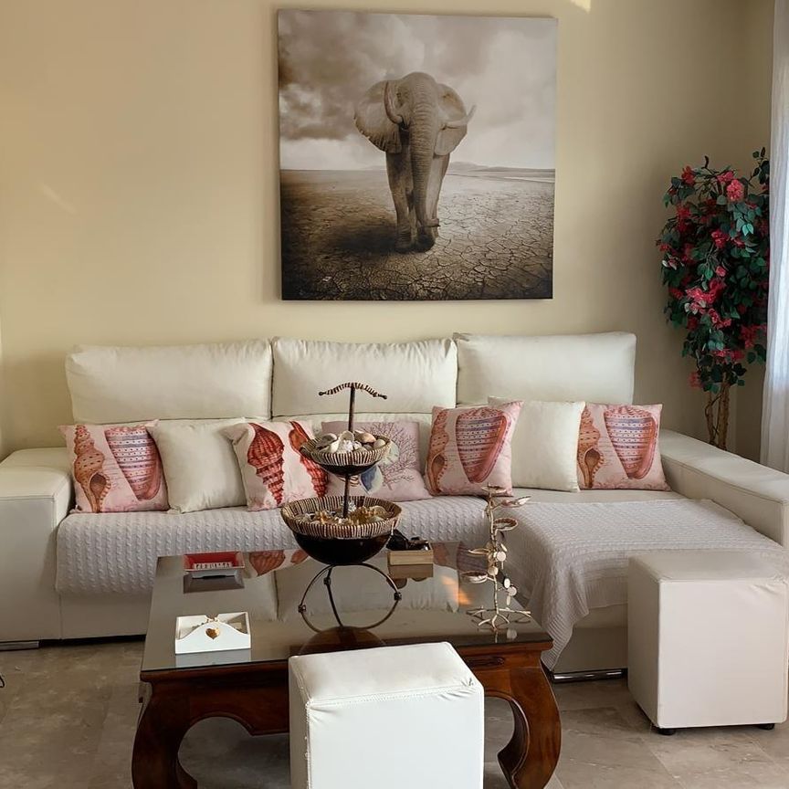 Duplex en alquiler en Costa Galera, Estepona - Photo 1