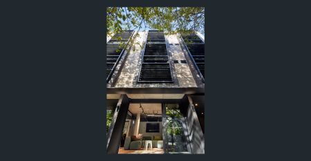 All-Inclusive Living | Wifi + Bills + Furnished - Photo 5