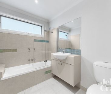 1/12 Weir Street, Balwyn - Photo 5