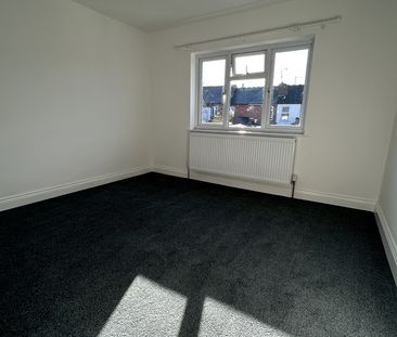 2 Bed Terraced House, Edgehill Street, RG1 - Photo 4
