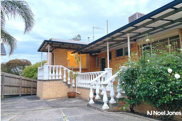 40 Williamson Road, MONT ALBERT NORTH - Photo 1