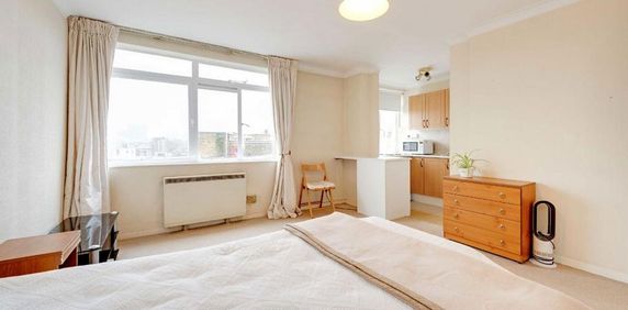 Studio to rent - Photo 2