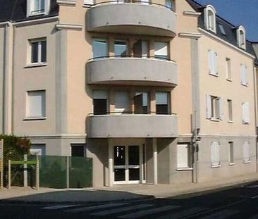 Location Appartement 2 pièces 45m² FLEURY LES AUBRAIS 45400 - Photo 4