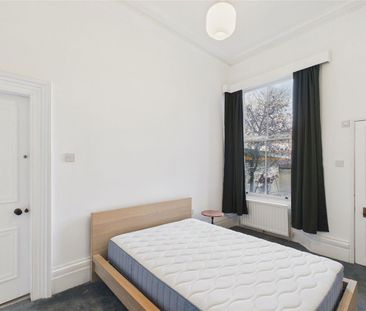 4 Grange Crescent, Ashbrooke, Sunderland, Tyne and Wear, SR2 7BN - Photo 4