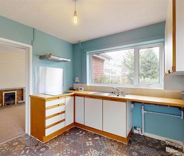 3 bedroom detached bungalow to rent - Photo 1
