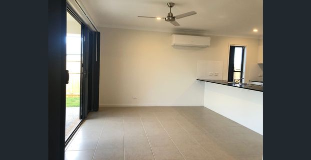 Spacious 4 bedroom Plus Study Home With Air Conditioning - Photo 1