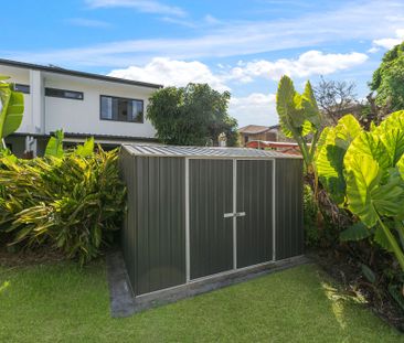 19 Mansfield St, Coorparoo QLD 4151 - House For Rent | Domain - Photo 3