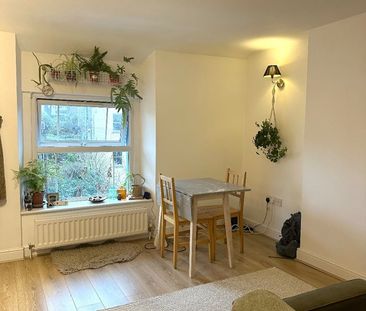 1 Bed Flat, Knowle Road, BS4 - Photo 3