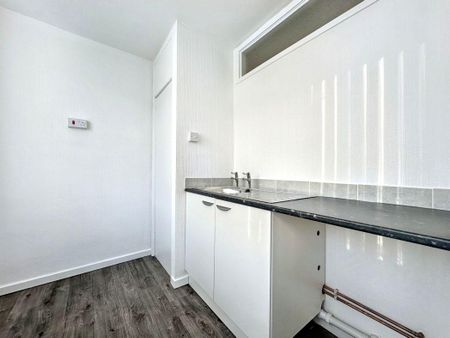 Rowan Court, Forest Hall, Newcastle upon Tyne, Tyne and Wear, NE12 9QT - Photo 2