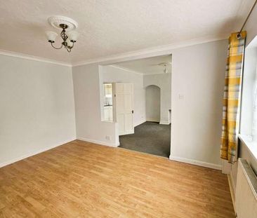 The Crescent, Woodlands, Doncaster, DN6 - Photo 4