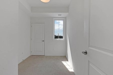 For Lease - 84 Aspen Springs Drive Unit# 218, Clarington, Ontario - Photo 3