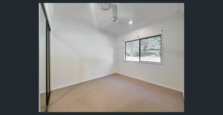 Coastal Living Made Easy – Just a Stroll to Sarina Beach - Photo 4