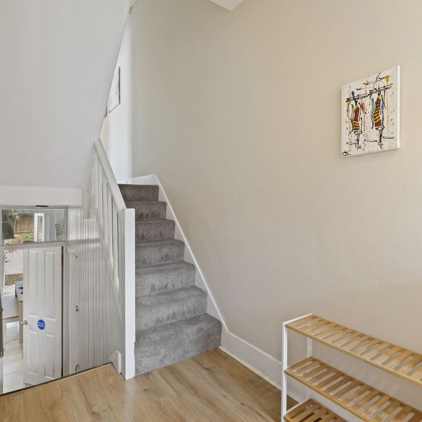 4 Bed Detached House, Fingal Street, SE10 - Photo 1