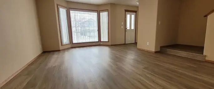 Cozy 4 Bedroom Single House in Evanston with Walkout Basement | Calgary - Photo 1