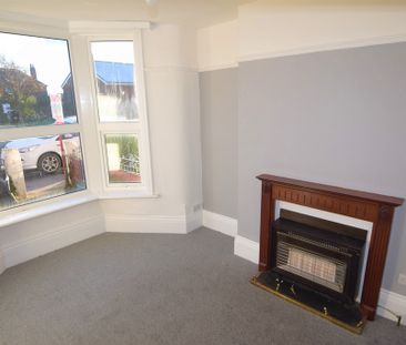 To Let 2 Bed Ground Floor Flat - Photo 2